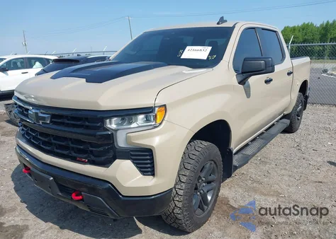 2022 Chevrolet Silverado 1500 4Wd Short Bed Lt Trail Boss/4Wd Standard Bed Lt Trail Boss from USA, damaged, VIN 3GCUDFED1NG683382